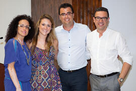 Cristina Ortega, Antonio Hierro y Álvaro García con una alumna en su graduación. Centro Internacional de Español. Julio de 2014