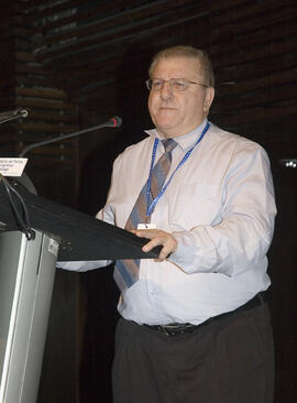 Michel Sagiv. Panel de Expertos. 2º Congreso Internacional de Actividad Físico-Deportiva para Mayores de la Universidad de Málaga. Palacio de Ferias y Congresos de Málaga. Marzo de 2007