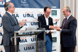 Nombramiento de Rafael Rodríguez como Miembro de Honor de la Asociación de Antiguos Alumnos de la Universidad de Málaga. Hotel AC Málaga Palacio. Octubre de 2014