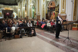 Concierto de Navidad de la Coral Sancti Petri homenaje a la Facultad de Económicas. Iglesia de los Mártires. Diciembre de 2015