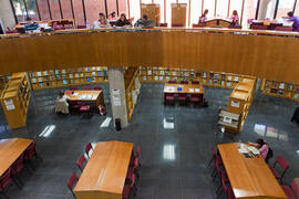 Biblioteca General de la Universidad de Málaga. Campus de Teatinos. Abril de 2013