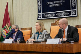 Encuentro con la Ministra de Economía Nadia Calviño en la Facultad de Ciencias Económicas y Empresariales de la Universidad de Málaga. Enero de 2022