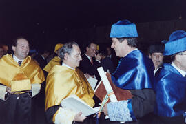 Investidura como Doctor "Honoris Causa" de D. Federico Mayor Zaragoza por la Universidad de Málaga. Paraninfo. Octubre de 1996