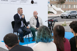 Peter Welter Soler y Juan Fernández imparten el taller: "Silent Please! Filming is coming". II Día del Estudiante. Campus de Teatinos. Octubre de 2018