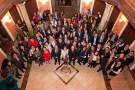 Foto de grupo. Recepción a los asistentes a la Conferencia de Decanos de Economía y Empresa. Colegio Oficial de Economistas de Málaga. Noviembre de 2014