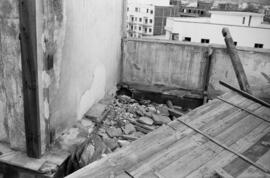 Málaga. Daños en la cubierta de la Hermandad de Pescadores como consecuencia del temporal de viento. Enero de 1963