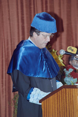 Investidura como Doctor "Honoris Causa" de D. Federico Mayor Zaragoza por la Universidad de Málaga. Paraninfo. Octubre de 1996