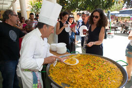 Paella en la fiesta del Día del Español. Centro Internacional de Español de la Universidad de Málaga. Junio de 2016