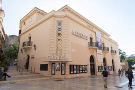 Exteriores del cine. Gala Inaugural de la 30 edición de Fancine de la Universidad de Málaga. Cine Albéniz. Noviembre de 2020