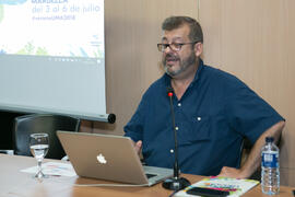 Julio Fraga pronuncia su conferencia "Andalucía en el teatro: del sentimiento trágico a la comedia sin estereotipos". Curso de Verano "El humor en las artes escénicas". Marbella. Julio de 2018