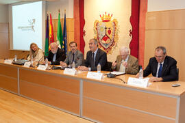 Conferencia de Diego Carcedo ‘Porfirio Smerdou, un héroe casi anónimo’. Foro Alumni-UMA. Colegio de Abogados de Málaga. Junio de 2014