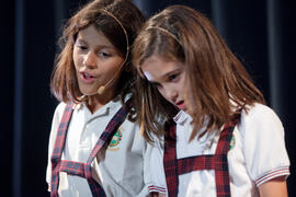María Arráez y Lucía Rodríguez. Ensayos para la Gala Inaugural de la XXIV edición de Fancine de la Universidad de Málaga. Teatro Cervantes. Noviembre de 2014