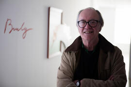 Aurelio Díaz Trillo, Buly, en su exposición "Inventario". Centro de Arte Contemporáneo Francisco Hernández, Vélez-Málaga. Febrero de 2019