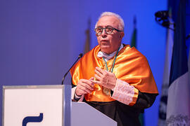 José Sánchez Maldonado da la Lección inaugural de la Apertura del Curso Académico 2021/2022 de la Universidad de Málaga. Escuela Técnica Superior de Ingeniería Informática y Telecomunicaciones. Septiembre de 2021
