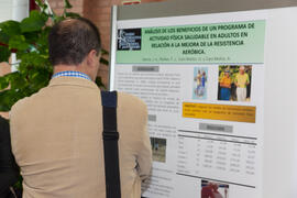 Presentación de pósters. 4º Congreso Internacional de Actividad Físico-Deportiva para Mayores. Complejo Polideportivo Universitario. Marzo de 2011
