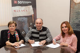 Firma del convenio para la organización de la Fase Nacional de la Olimpiada Española de Economía. Facultad de Ciencias Económicas y Empresariales. Marzo de 2015