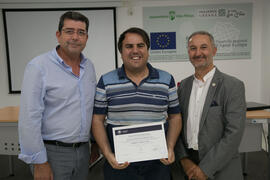 Entrega de diploma. Curso "Patrimonio y Turismo Cultural". Cursos de Verano de la Universidad de Málaga. Vélez Málaga. Julio de 2018