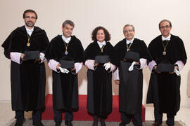 Retrato de grupo previo a la imposición de la Medalla de Oro de la Universidad de Málaga a la Universidad de Granada. Paraninfo. Diciembre de 2016