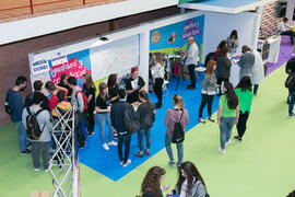 Estand de Igualdad y Acción Social. Jornadas de Puertas Abiertas de la Universidad de Málaga. Complejo Polideportivo Universitario. Abril de 2018