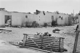 Destrozos tras un incencio de la fábrica Ricote en Campanillas. Málaga. Abril de 1963