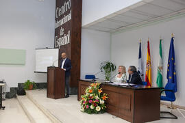 Giovanni Caprara en la graduación de alumnos del CIE-UMA el Día del Español. Centro Internacional de Español de la Universidad de Málaga. Junio de 2016