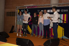 Entrega de premios del III Certamen de Cantautores Destino UMA. Jornadas de Puertas Abiertas de la Universidad de Málaga. Complejo Polideportivo Universitario. Abril de 2015