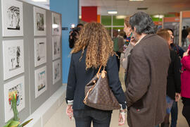 Inauguración de la exposición "Idígoras y Pachi. 50 años de la Facultad de Ciencias Económicas y Empresariales". Facultad de Económicas. Enero de 2016