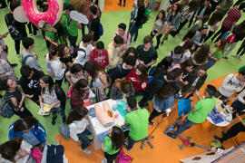 Estand de la Facultad de Ciencias de la Salud. Jornadas de Puertas Abiertas de la Universidad de Málaga. Complejo Polideportivo Universitario. Abril de 2018