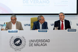 Diego Vera, José Ángel Narváez y Amador Fraile. Presentación de los Cursos de Verano 2019. Edificio del Rectorado. Junio de 2019