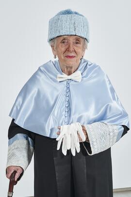 Retrato de Pilar Palomo Vázquez previo a su investidura como "Doctora Honoris Causa" por la Facultad de Filosofía y Letras de la Universidad de Málaga. Edificio del Rectorado. Junio de 2024