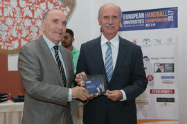 Kemal Tamer y Pedro Montiel. Cena de gala con motivo del Campeonato Europeo Universitario de Balonmano. Antequera. Julio de 2017
