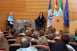 Rosario Camacho en la Investidura como  Doctor "Honoris Causa" de D. Antonio Bonet Correa, por la Universidad de Málaga. Rectorado. Febrero de 2014