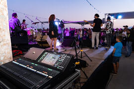 Concierto de Julia Martín. Festival solidario en los Baños del Carmen. Cursos de Verano de la Universidad de Málaga. Málaga. Julio de 2019