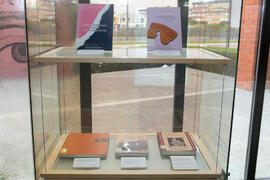Exposición bibliográfica “Arqueología malagueña en la biblioteca”. Inauguración de las actividades con motivo del Día Internacional del Libro. Biblioteca General. Abril de 2018