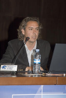 Comunicaciones y posters. 2º Congreso Internacional de Actividad Físico-Deportiva para Mayores de la Universidad de Málaga. Palacio de Ferias y Congresos de Málaga. Marzo de 2007
