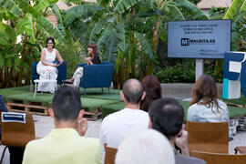 "Dialogando" con Clara Jiménez. Facultad de Ciencias de la Comunicación. Mayo de 2019