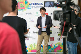 Alberto Moreno en photocall. Curso "Patrimonio y Turismo Cultural". Cursos de Verano de la Universidad de Málaga. Vélez Málaga. Julio de 2018