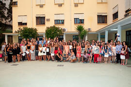 Foto de grupo tras la graduación de los alumnos del CIE de la Universidad de Málaga. Graduación en el CIE de la Universidad de Málaga. Centro Internacional de Español. Agosto de 2014
