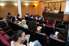 Intervención de Elsa Marina Álvarez en la presentación del curso "La medicina del futuro a debate". Cursos de Verano de la Universidad de Málaga. Málaga. Julio de 2018