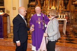 Entrega del bastón de mando de la Universidad de Málaga a la Cofradía de los Estudiantes. Misa de Lunes Santo. Iglesia de San Agustín. Marzo de 2013