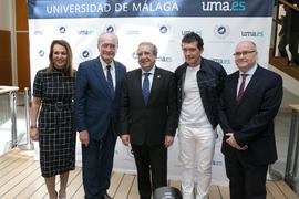 Autoridades. Acto de la Fundación Lágrimas y Favores. Entrega de los Premios de Investigación de la Cátedra de Estudios Cofrades. Rectorado. Abril de 2019