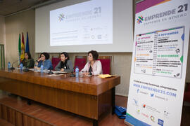 Mesa redonda "El emprendimiento femenino en la sostenibilidad y promoción de los entornos naturales". Seminario "Emprende 21". Facultad de Ciencias Económicas y Empresariales. Noviembre de 2016