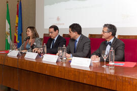 Mesa de trabajo "Competitividad con rostro humano", durante la jornada del II Día de la Economía Andaluza. Facultad de Ciencias Económicas y Empresariales. Febrero de 2015