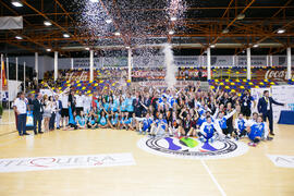 Foto de grupo tras la ceremonia de clausura del Campeonato Europeo Universitario de Balonmano. Antequera. Julio de 2017