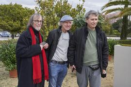 Perry Oliver, Robert Harding y José Ignacio Díaz de Rábago. Inauguración de la esculturas. Facultad de Ciencias de la Educación y Psicología. Campus de Teatinos. Enero de 2022