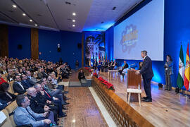 Discurso de Teodomiro López. Entrega de la distinción "Oikonomos" de la Facultad de Ciencias Económicas y Empresariales de la Universidad de Málaga. Paraninfo. Diciembre de 2024