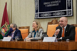 Encuentro con la Ministra de Economía Nadia Calviño en la Facultad de Ciencias Económicas y Empresariales de la Universidad de Málaga. Enero de 2022
