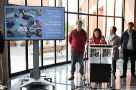 Tecla Lumbreras presenta la instalación "Biblioteca de Babel XIII", de José Ignacio Díaz Rábago. Biblioteca General. Enero de 2018