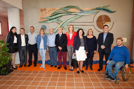 Foto de grupo. Inauguración de las Jornadas de Puertas Abiertas de la Universidad de Málaga. Complejo Polideportivo Universitario. Abril de 2015