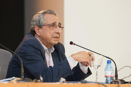 Intervención de José Ángel Narváez en el debate electoral entre los candidatos a Rector de la Universidad de Málaga. Escuela Técnica Superior de Ingeniería Industrial. Noviembre de 2015